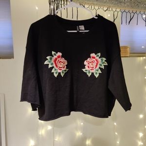 Flowy shirt with embroidered roses